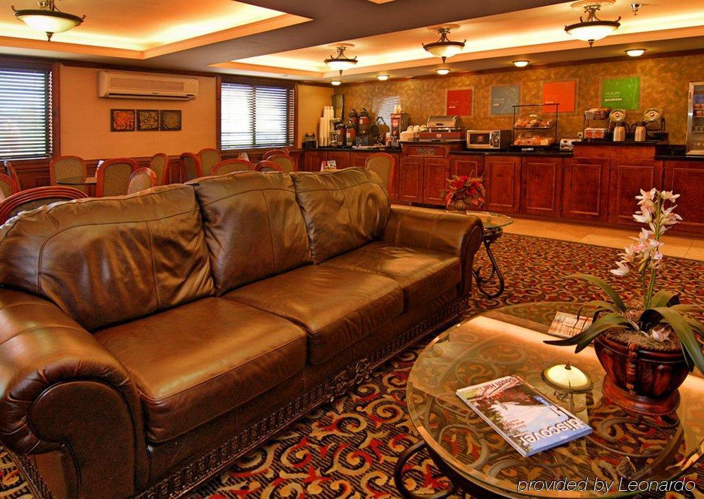 Hotel Comfort & I-85 South Hill